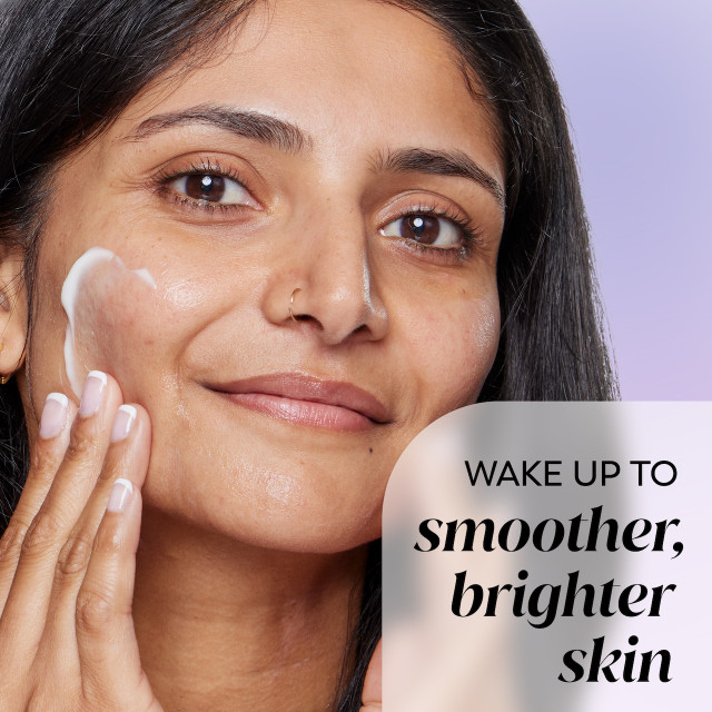 Transform Your Skin with Olay Regenerist Retinol24 Night Cream - Image 2